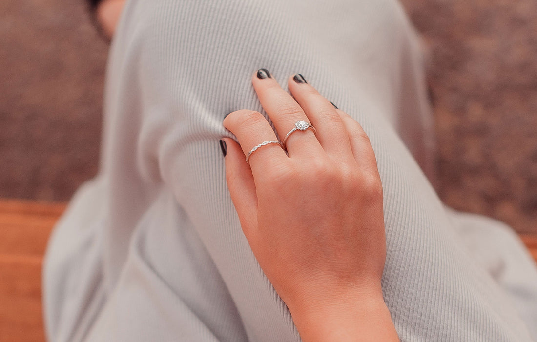 מי רוכש טבעות אירוסין משובצות יהלומי מעבדה?! הנתונים - Zoy