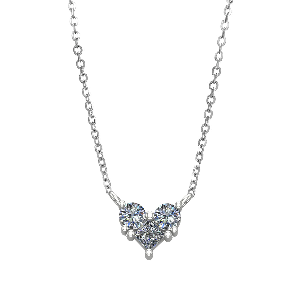 תליון לב משלושה יהלומים