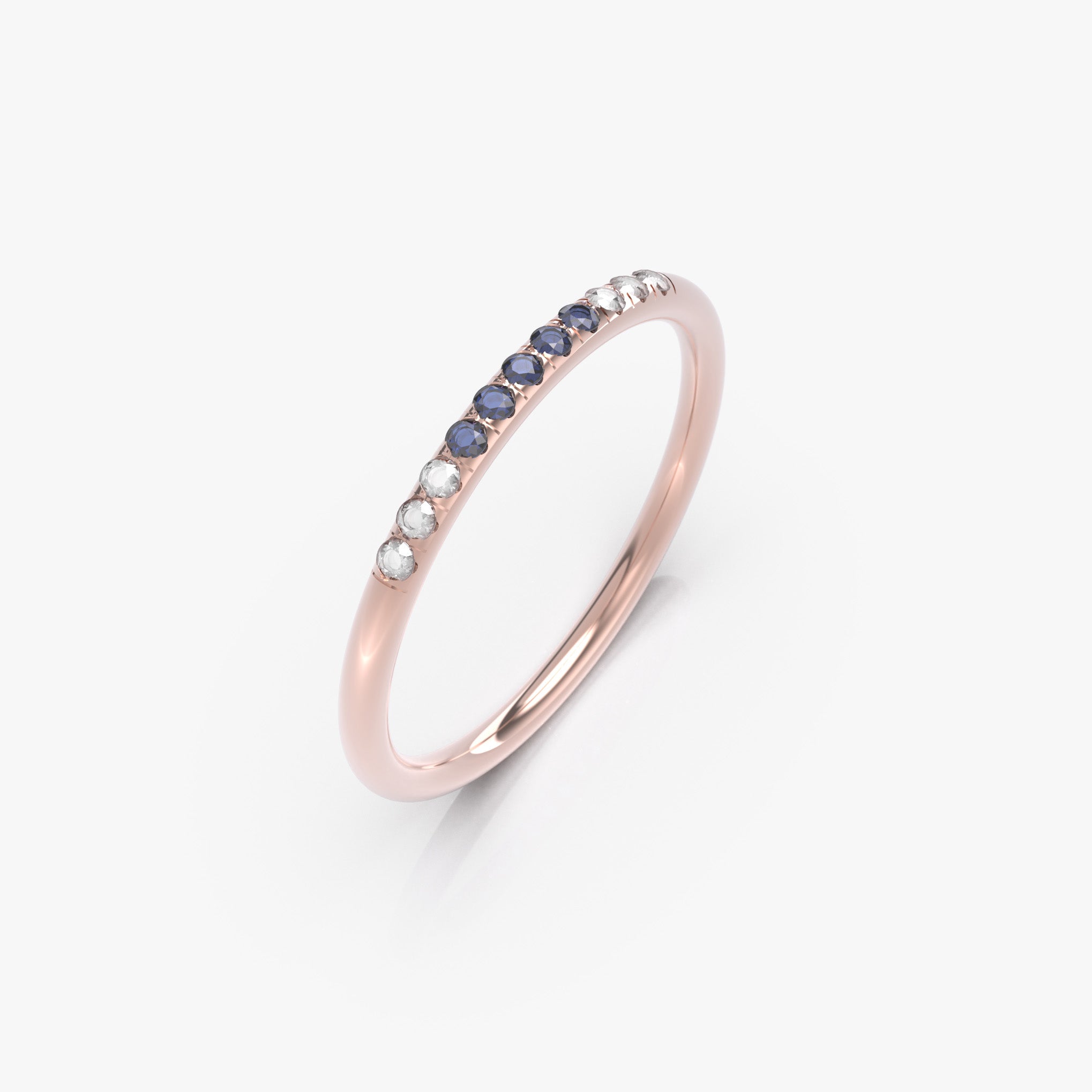 טבעת שורת יהלומים וספירים כחולים