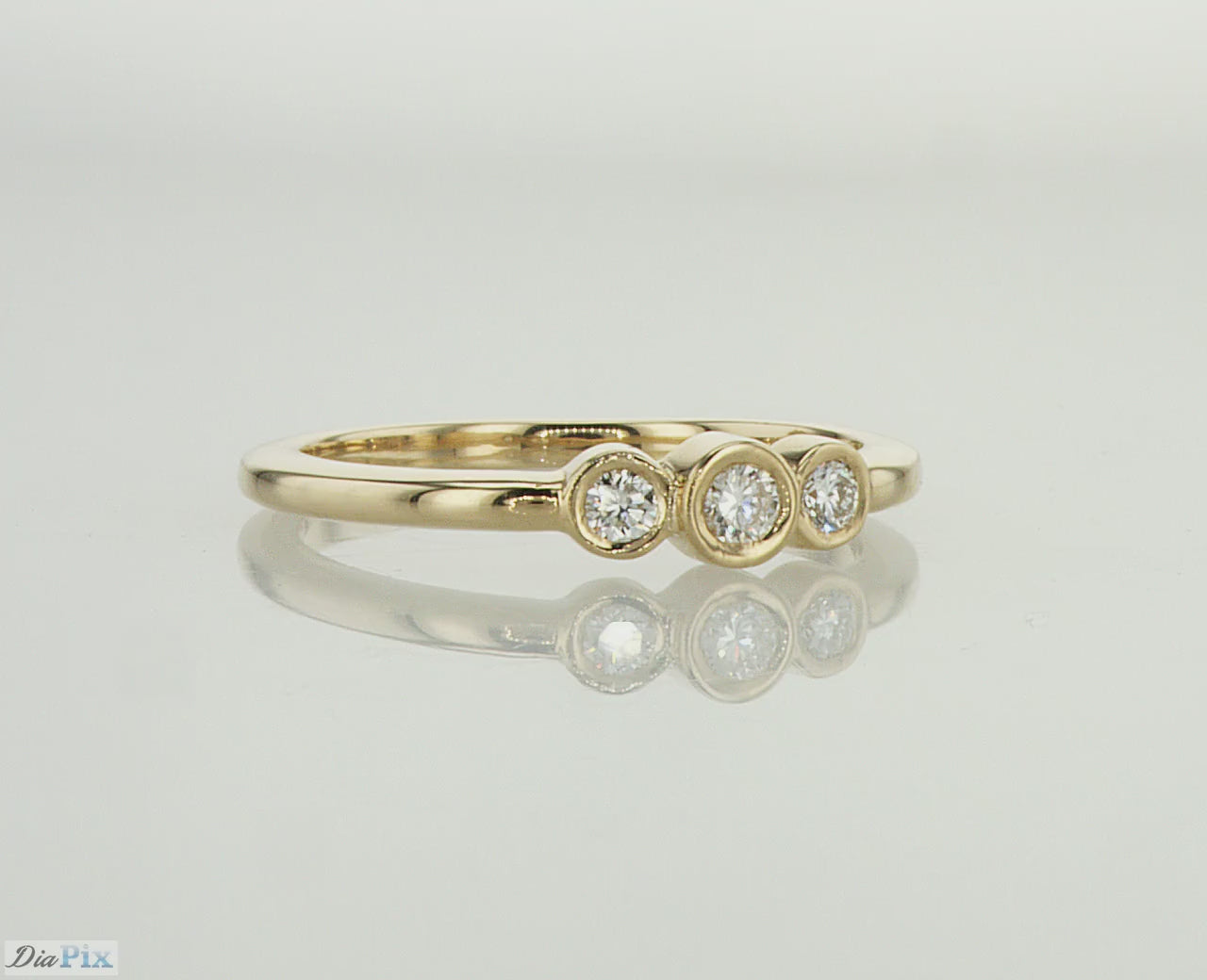 טבעת שלוש אבנים