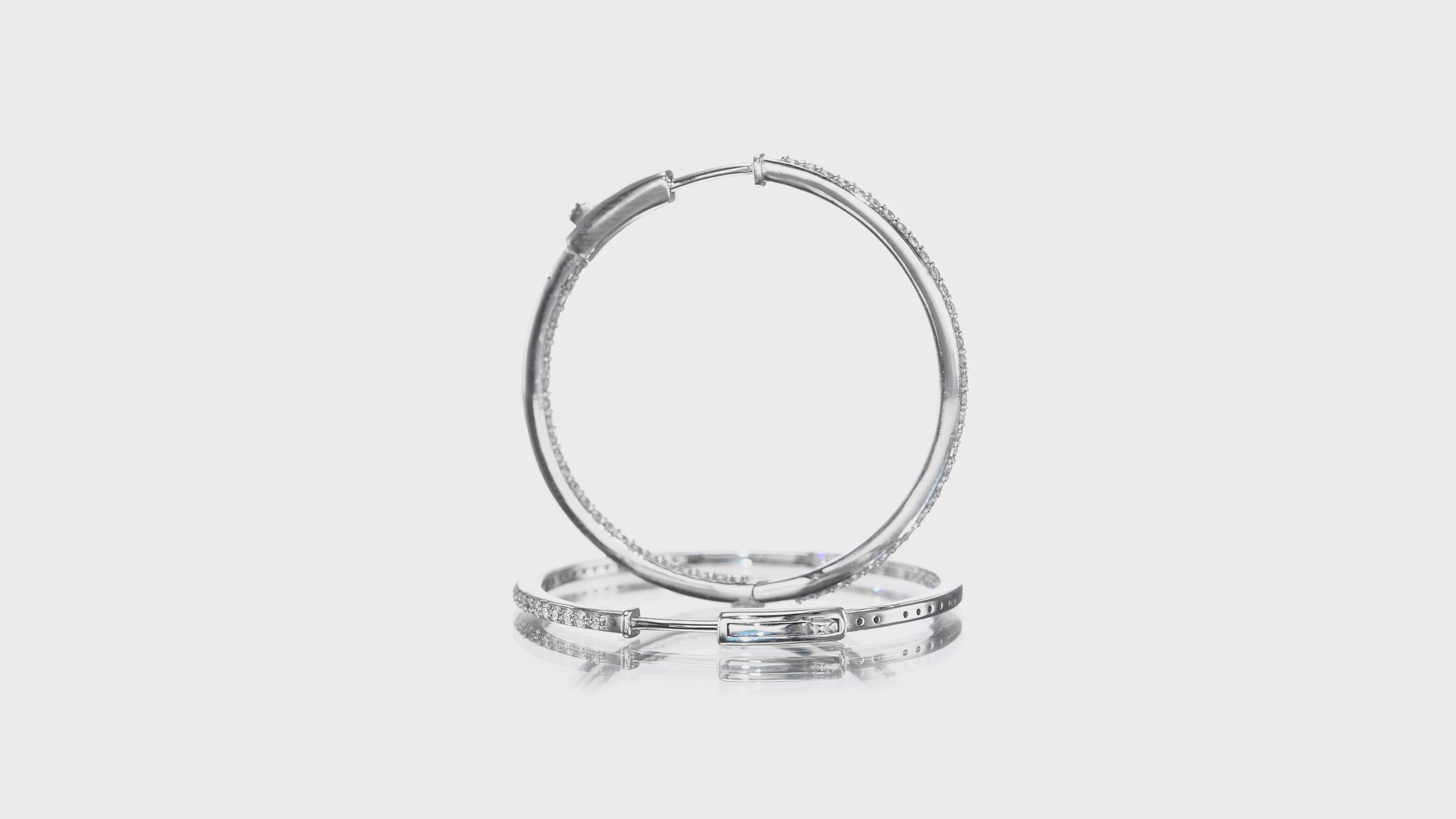 עגילי חישוק משובצים