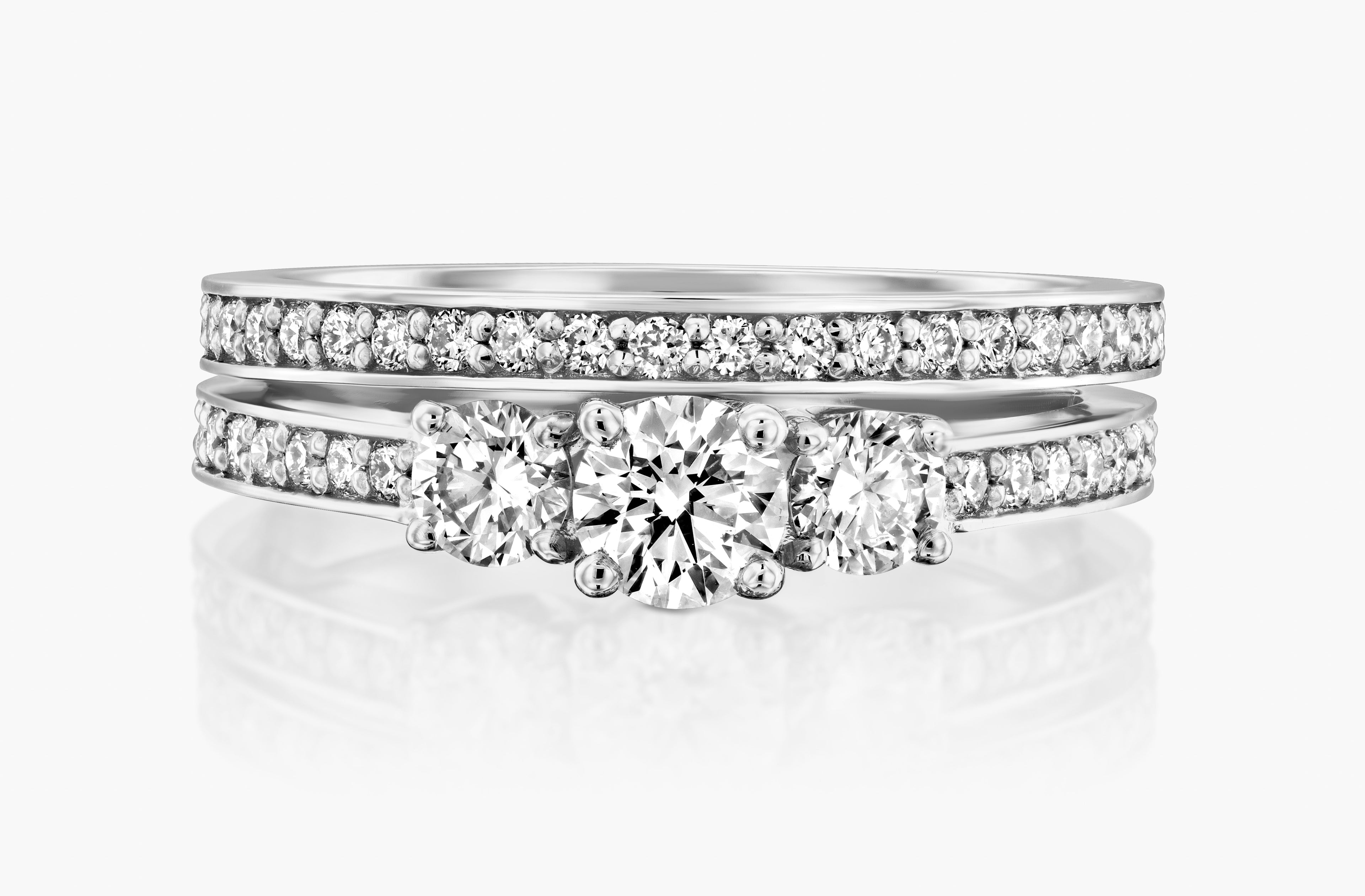 טבעת שלישיה מפוארת