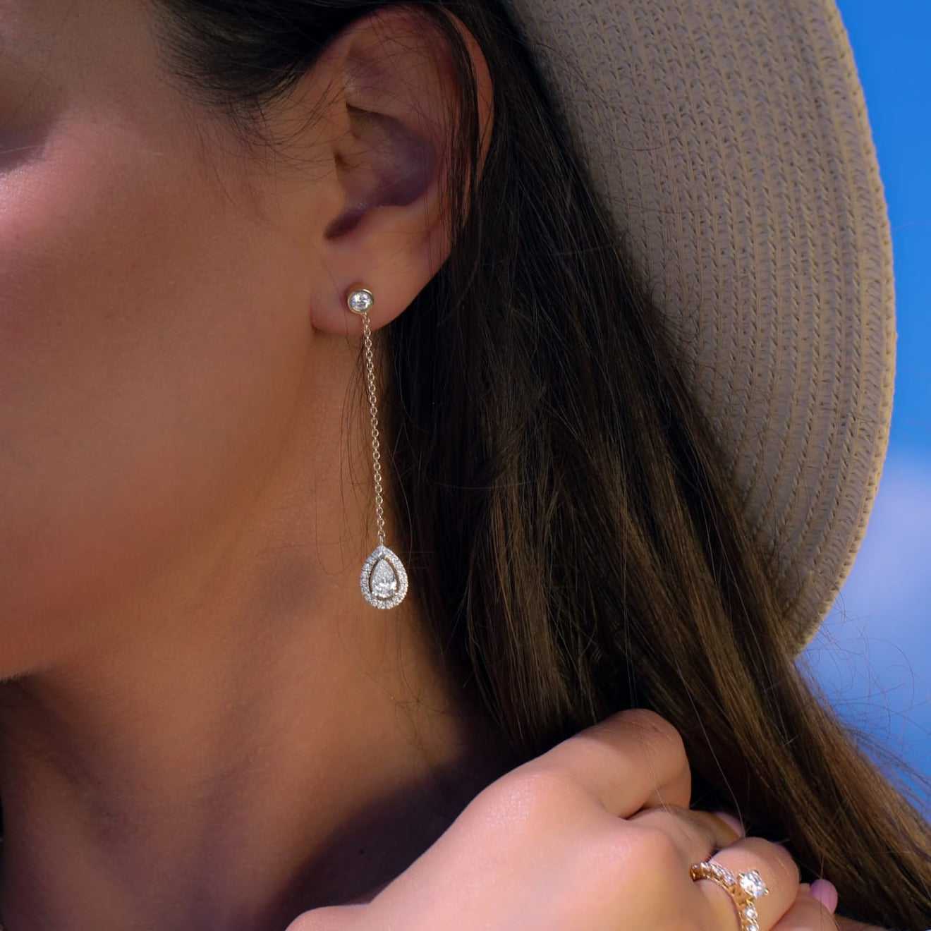 עגילי טיפה תלויים