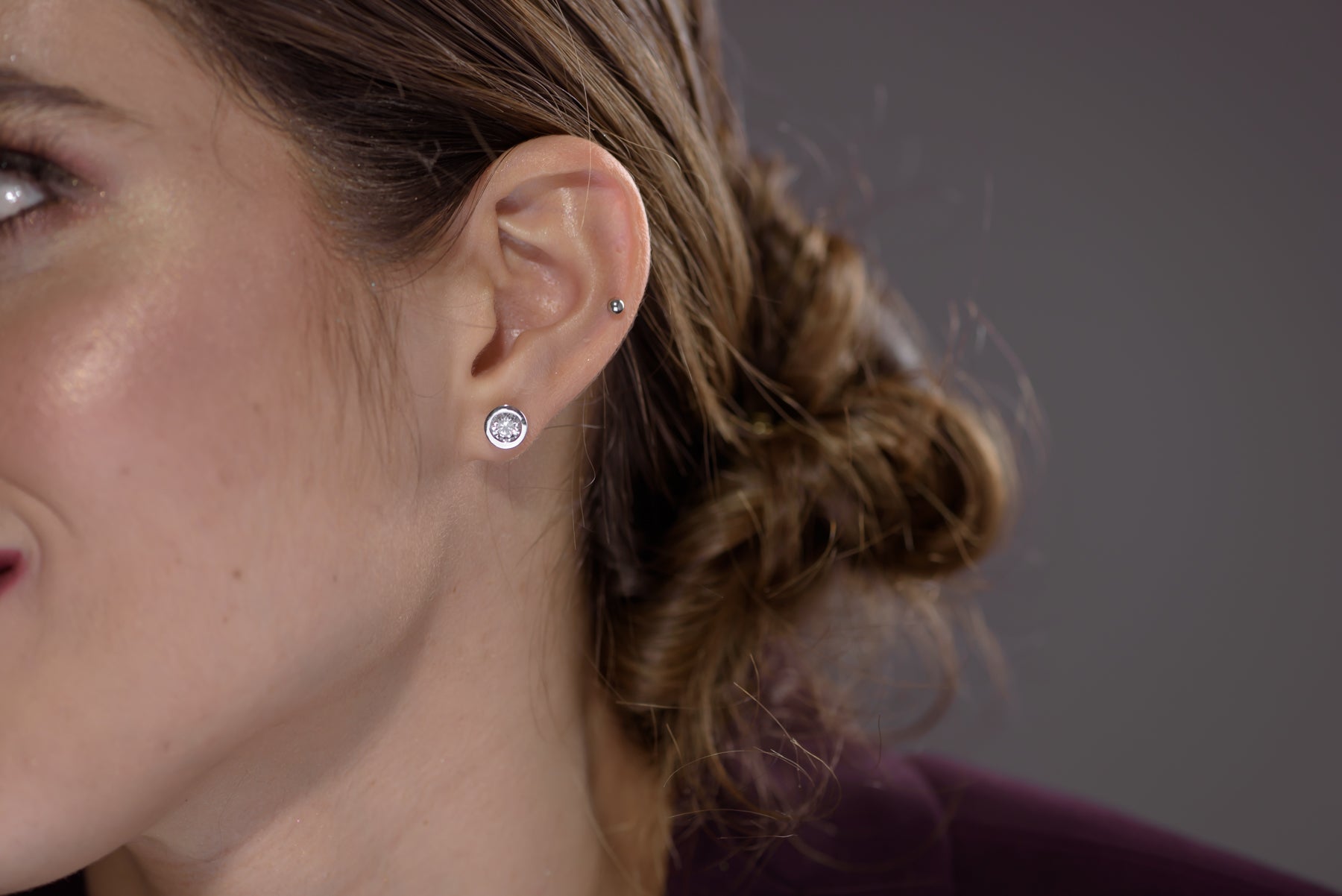 עגילי ספוטלייט צמודים