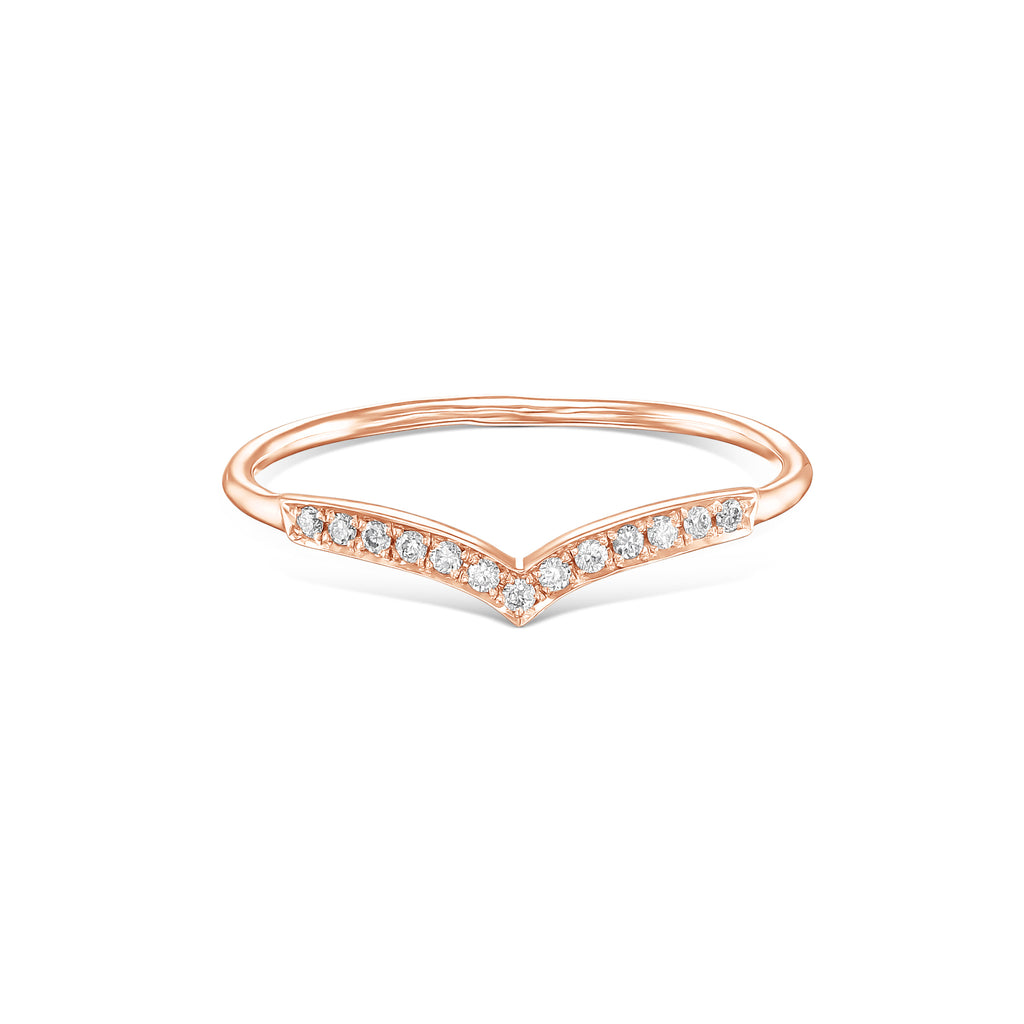 טבעת וי יהלומים מנצנצים