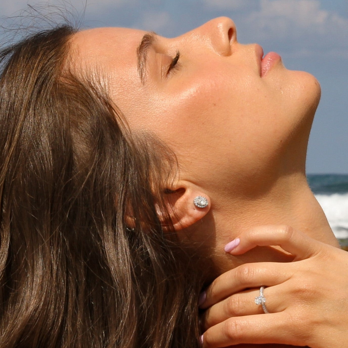 עגילי אובל היילו