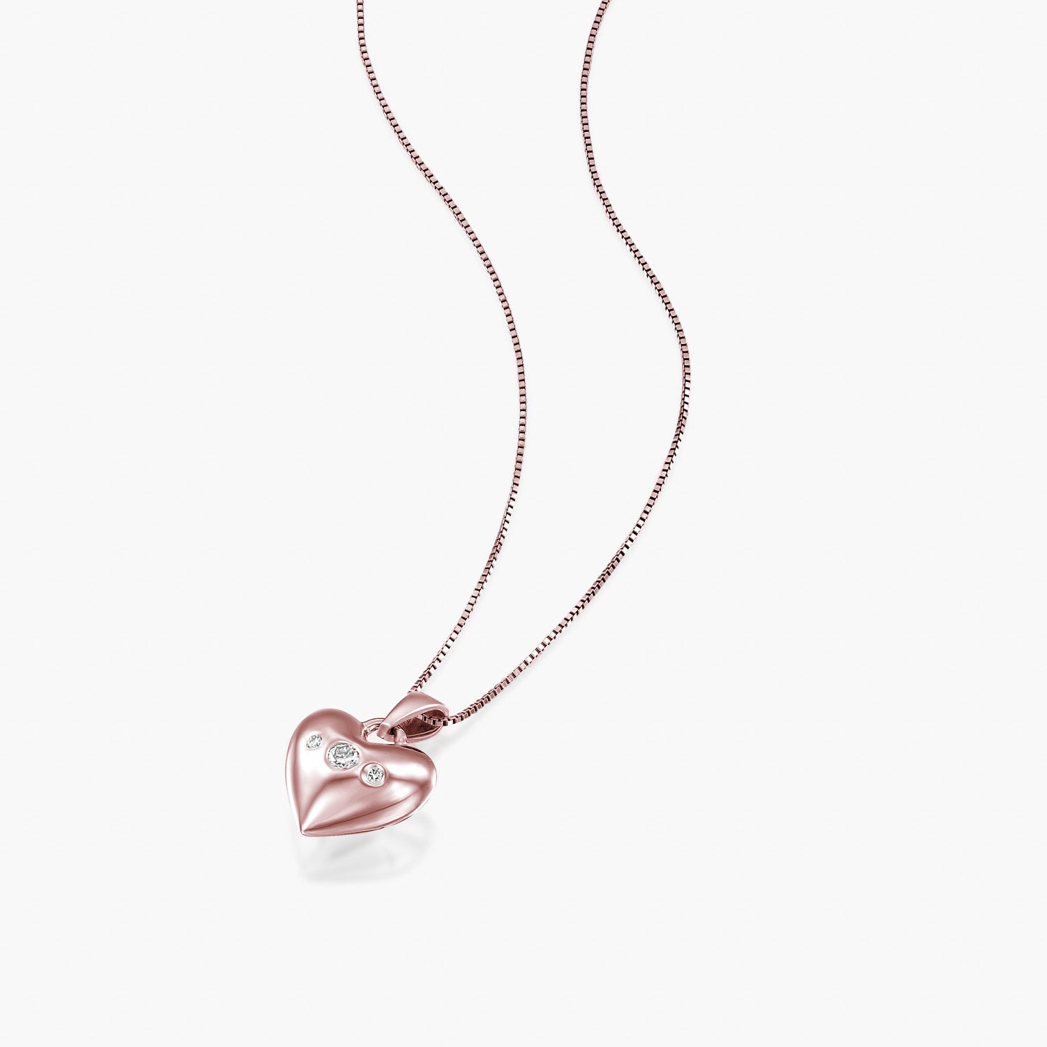 תליון לב שלישית יהלומים