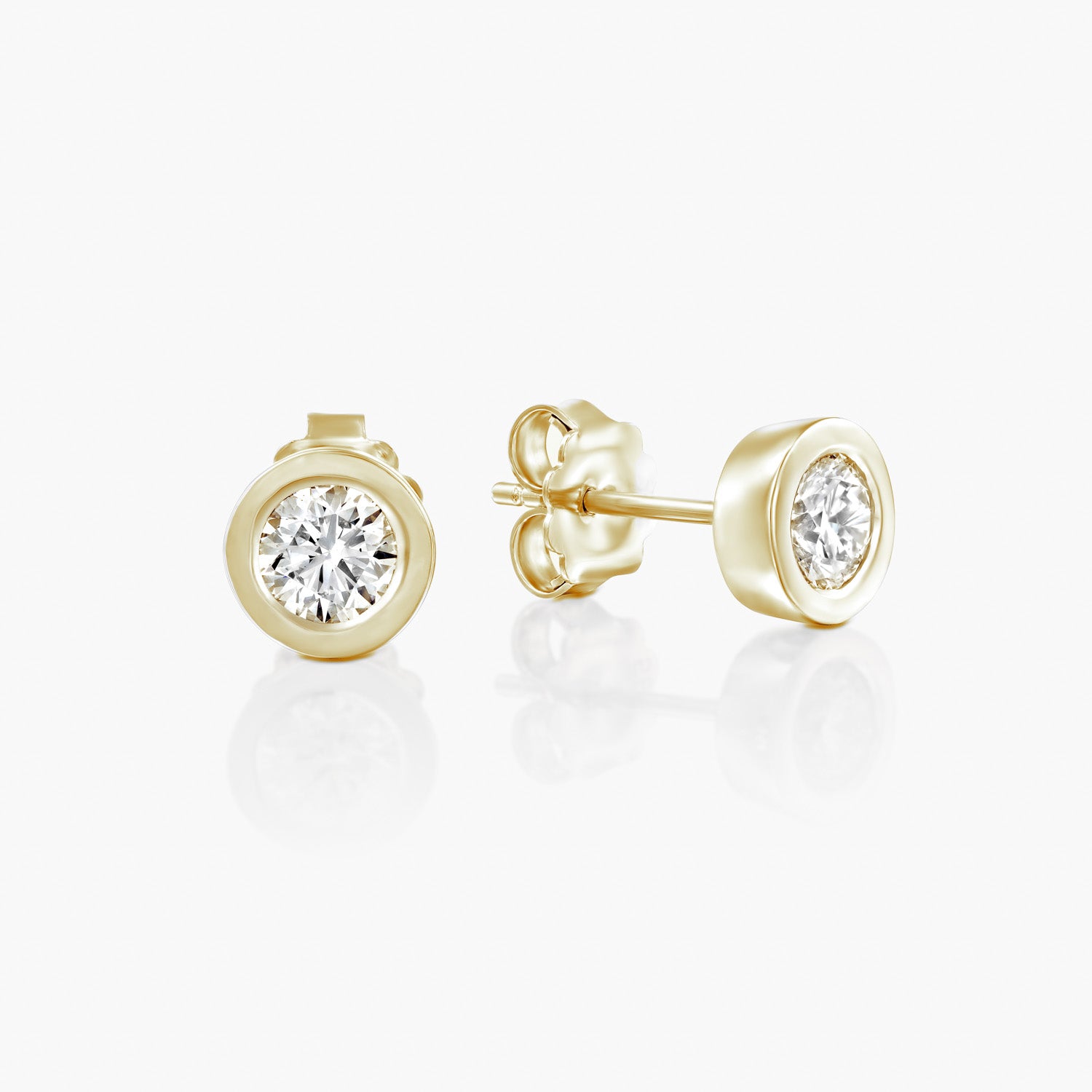 עגילי ספוטלייט צמודים